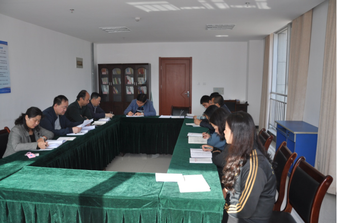 民爆黨支部學(xué)習(xí)習(xí)近平總書記“7.26”重要講話精神迎接黨的十九大勝利召開